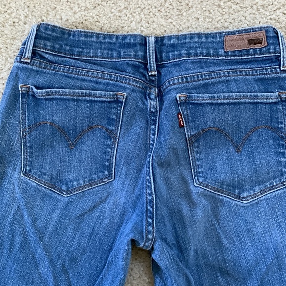 Levi's Demi Curve Mid Rise Skinny Jeans 4/27 - Picture 9 of 10